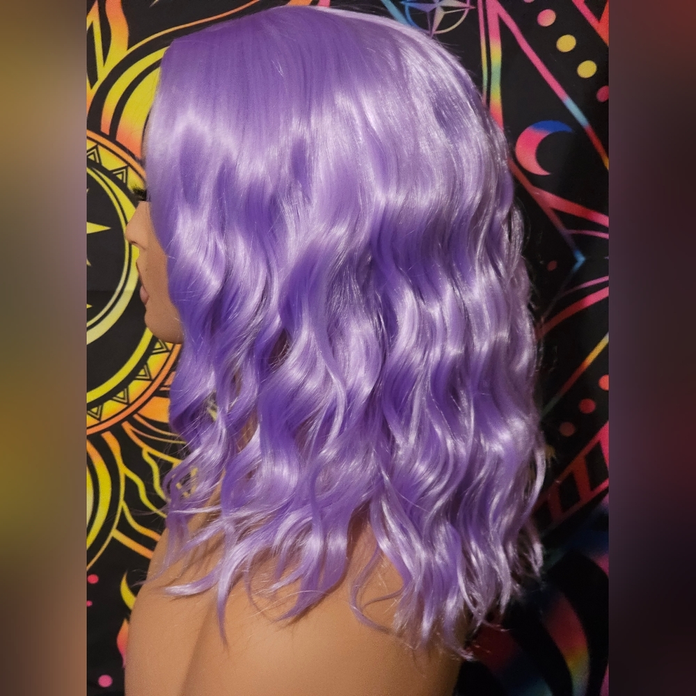 Wig - Picture 2 of 3